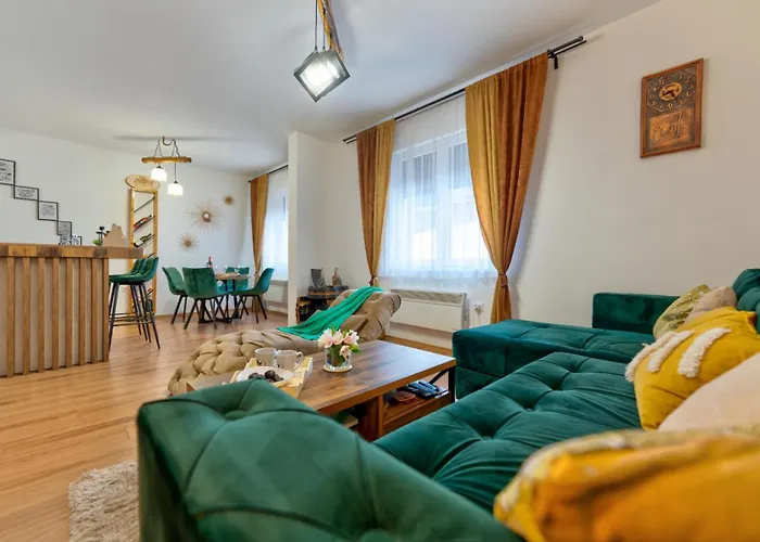 Opera Lux 아파트 *