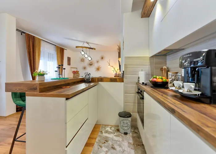 Opera Lux 아파트 즐라티보